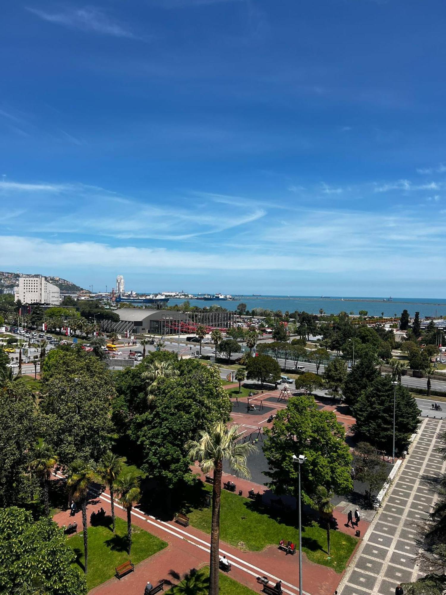 Bm Hotel City Samsun Exteriör bild